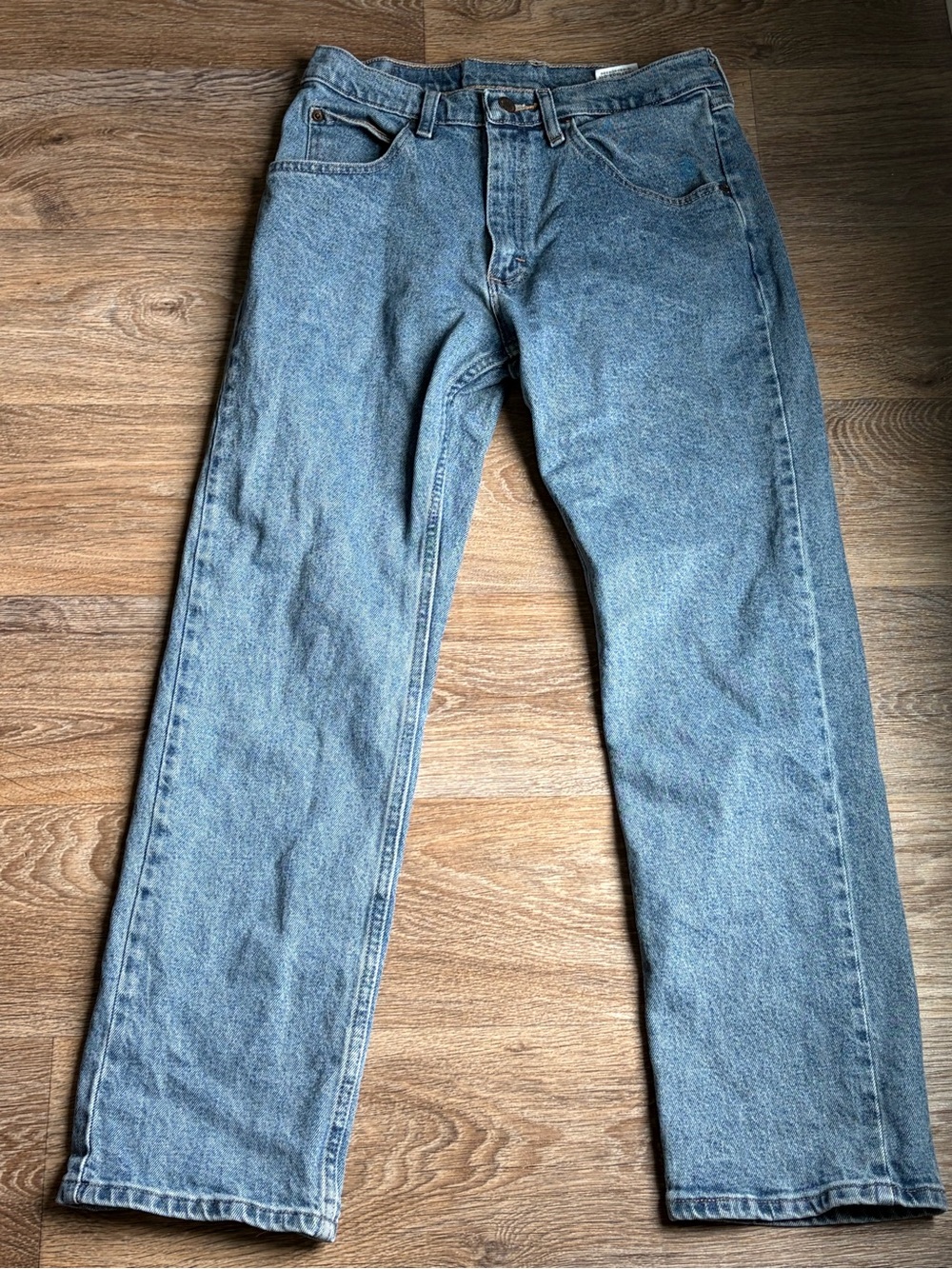 Wrangler Straight Jeans in Light Blue Denim